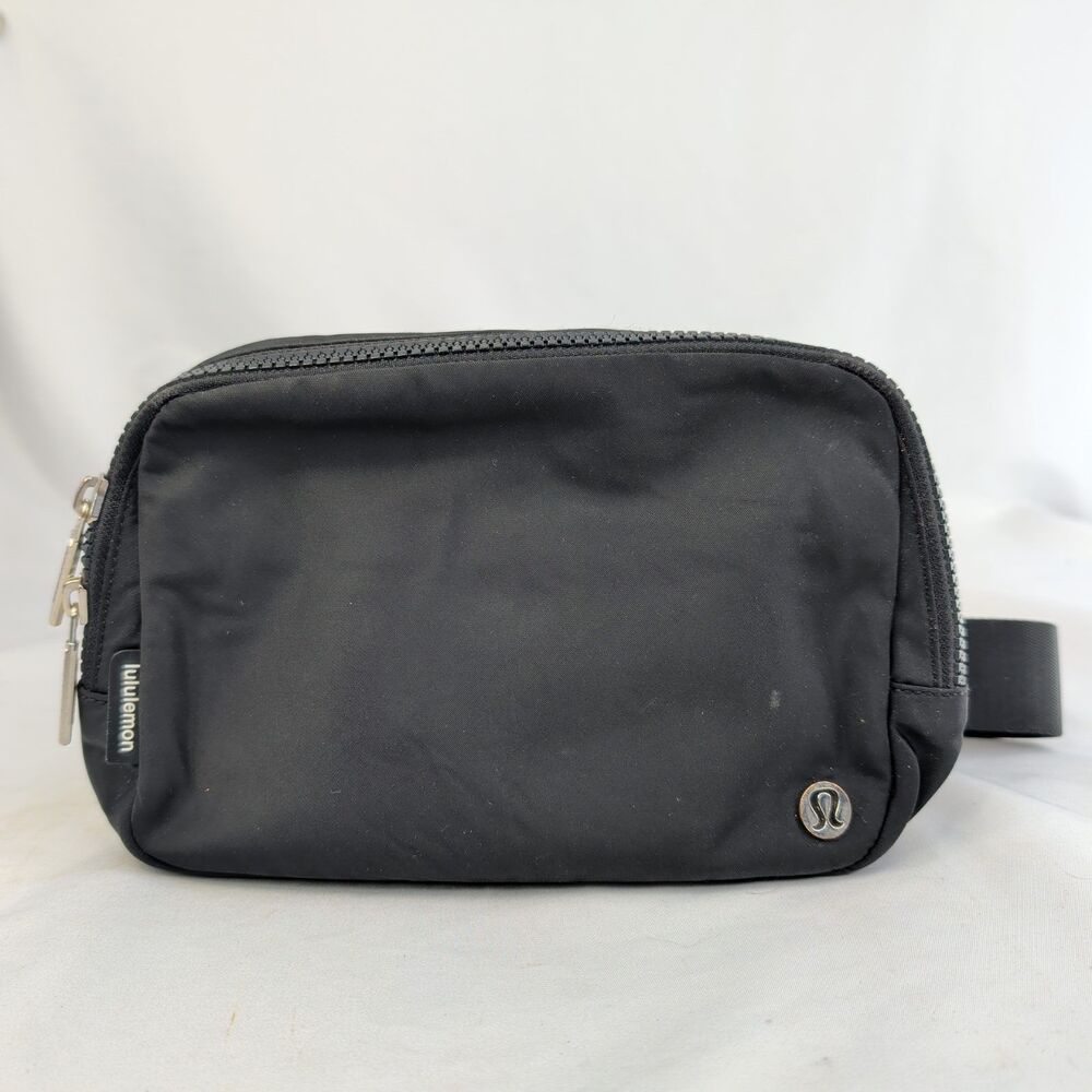 Lululemon Everywhere Belt Bag 1L Black Nylon Fanny Pack Crossbody Waist Pouch
